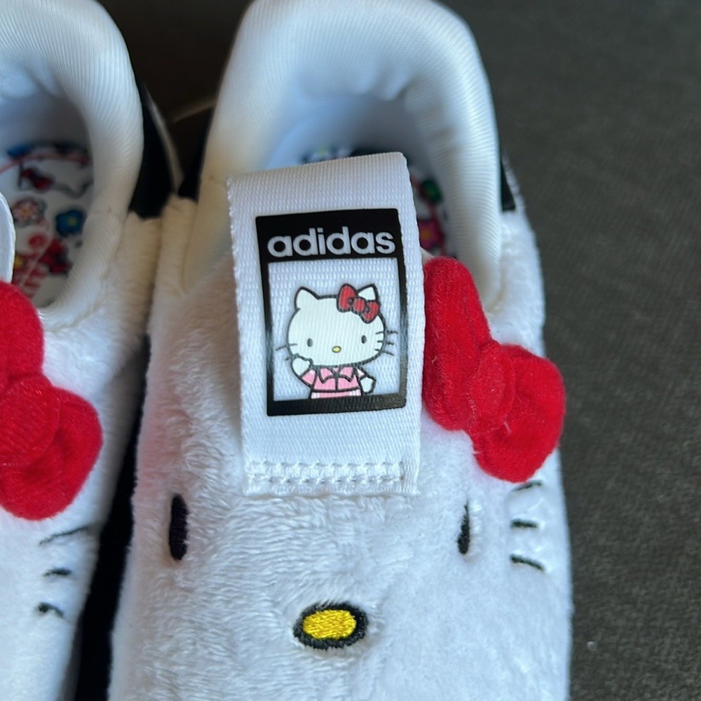 Hello Kitty Superstar 360 Kids Toddlers Slip On Sneakers Size 8K! - Picture 7 of 7
